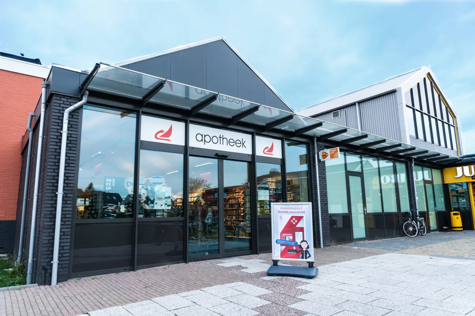 Apotheek den Bonsen Hoek - full
